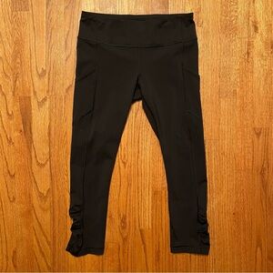 Lululemon 23” Crop Black pants size 8